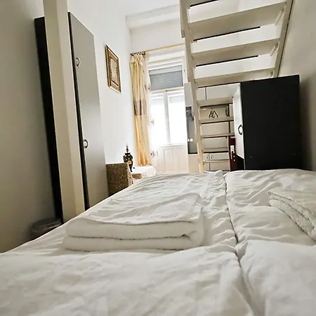 Centre Sunshine Bedroom Season 5