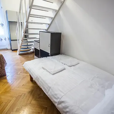 Centre Sunshine Bedroom Season 5 Lejlighed *
