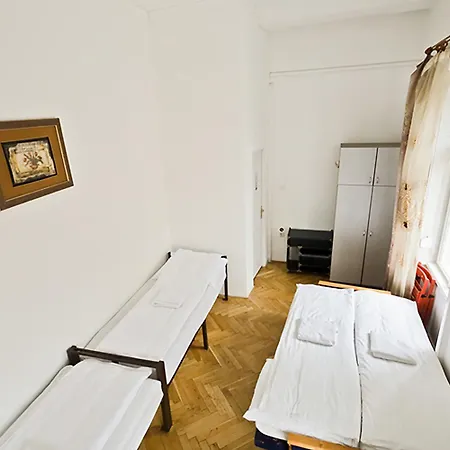 Centre Sunshine Bedroom Season 5 *