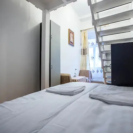Apartament Centre Sunshine Bedroom Season 5 *
