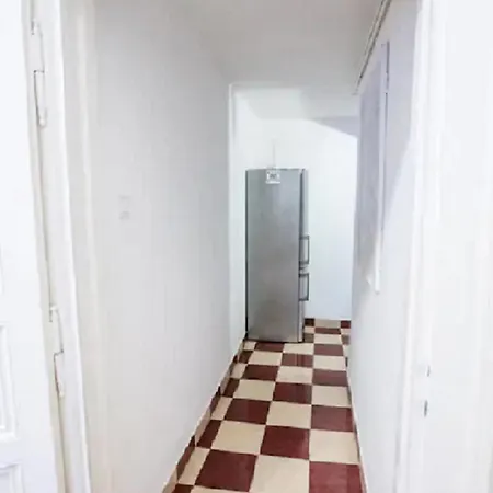 Centre Sunshine Bedroom Season 5 Apartment Budapest